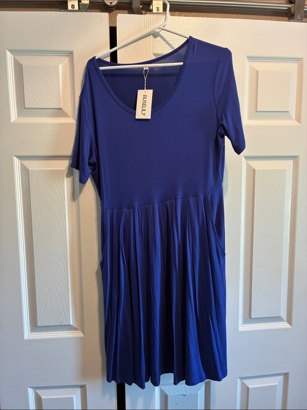Ruselly Women's Royal Blue Scoop-Neck Midi Dress